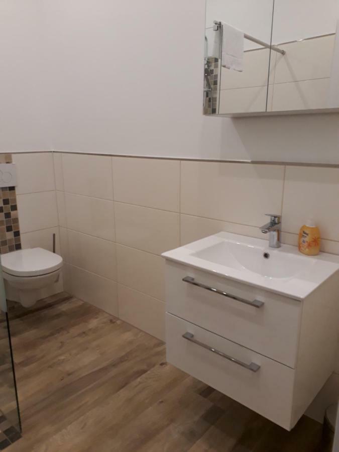Ferienwohnung Ela Вильгельмсхафен Экстерьер фото